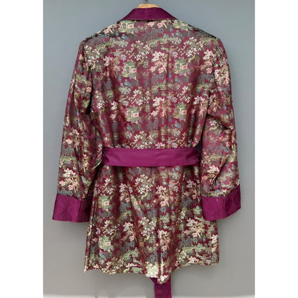 Vintage Ying Tai Co Smoking Jacket Purple Silk Brocade Village Scenes 46 B 1940s - Picture 3 of 16